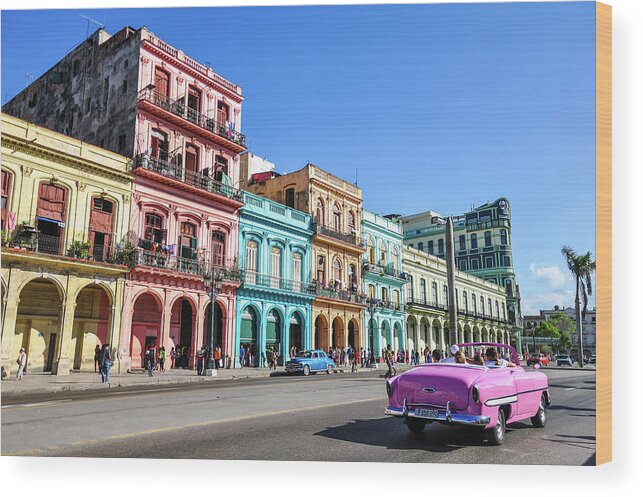 Caribbean Wood Print featuring the photograph Colorful Havana by Joel Thai