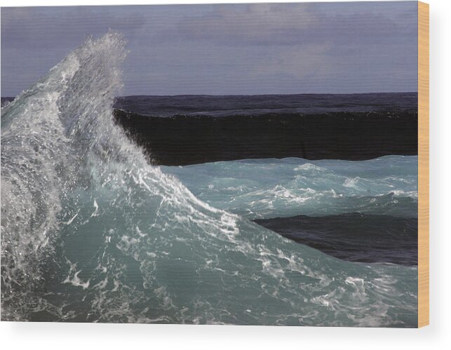  Wood Print featuring the photograph Crest, North Beach, Oahu by Kenneth Campbell