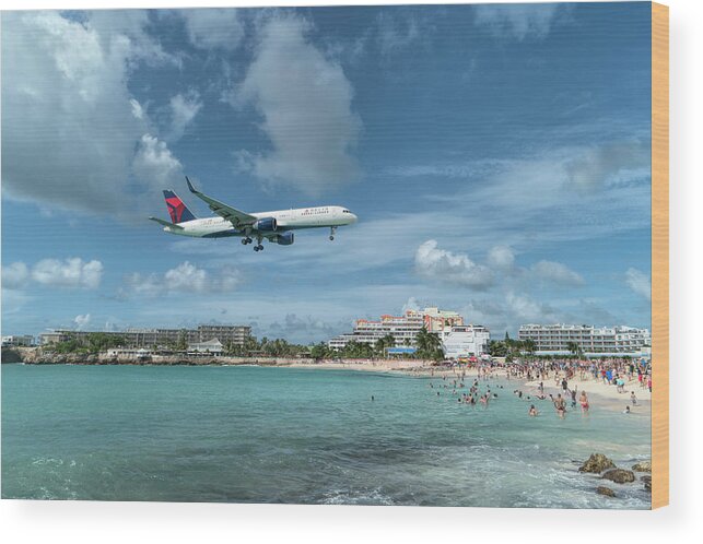 Delta Air Lines Wood Print featuring the photograph Delta 757 landing at St. Maarten by David Gleeson