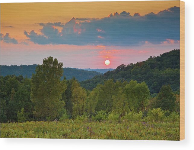 5dii Wood Print featuring the photograph Driftless Sunset by Mark Mille