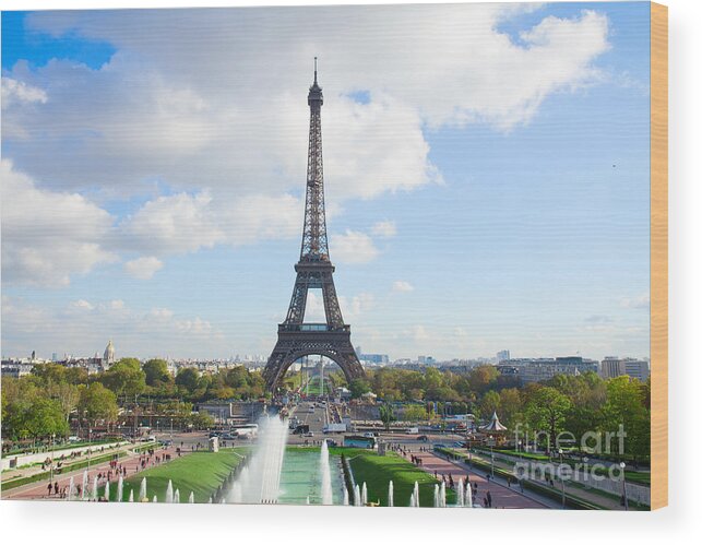 Eiffel Wood Print featuring the photograph Eiffel Tour and fountains of Trocadero by Anastasy Yarmolovich