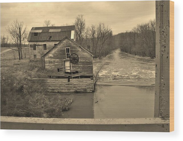 Gristmill Wood Print featuring the photograph Falls of Rough Abandoned Gristmill by Stacie Siemsen