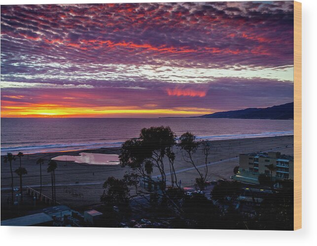 Sunset Wood Print featuring the photograph Fiery Red Sky With Virga by Gene Parks
