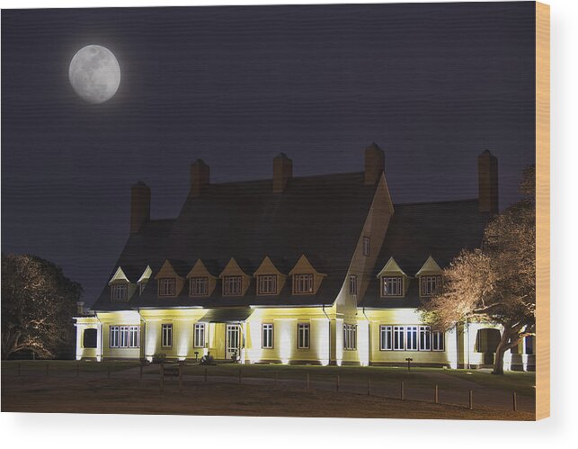 Corolla Wood Print featuring the photograph Full Moon Over Whalehead by Dennis Kowalewski