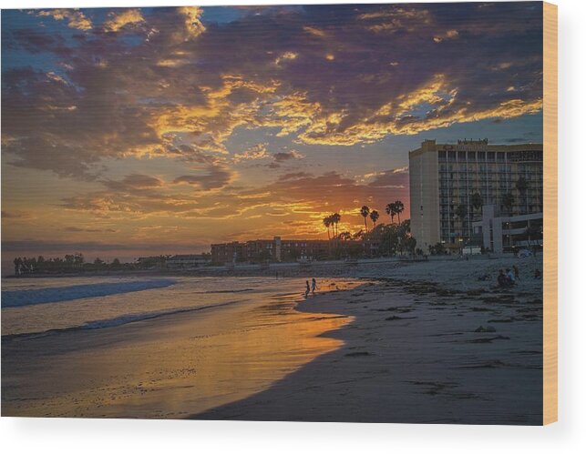 Ventura Beach Wood Print featuring the photograph Fun Under the Setting Sun by Lynn Bauer