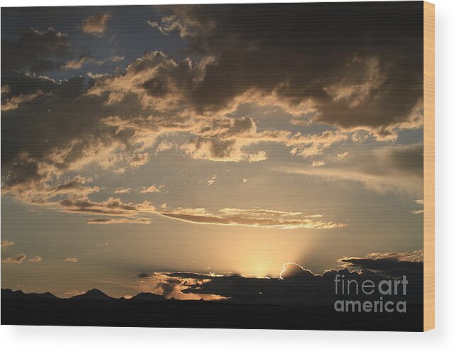 Sun Rise Wood Print featuring the photograph Golden Morning by Edward R Wisell