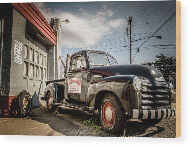 America Wood Print featuring the photograph Goober's Tow Truck by Cynthia Wolfe