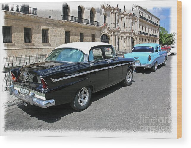 Havana Wood Print featuring the photograph Havana Vintage 2 by Tom Griffithe