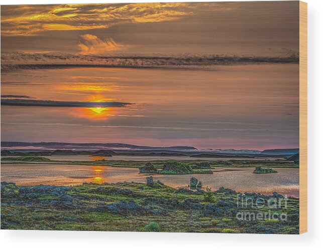Iceland Wood Print featuring the photograph Icelandic sunset by Izet Kapetanovic