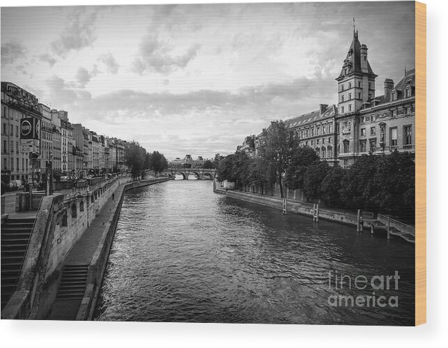 Ile De La Cite Wood Print featuring the photograph ILE St- Louis Seine River Black White Stunning by Chuck Kuhn