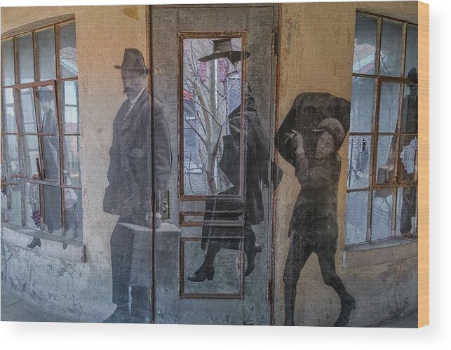 Jersey City New Jersey Wood Print featuring the photograph JR In The Hallway by Tom Singleton