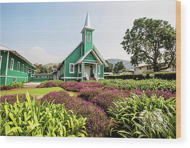 Roof Wood Print featuring the photograph Ke Ola Mau Loa Church Waimea Hawaii by Scott Pellegrin