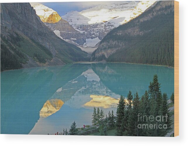  Sunrise Wood Print featuring the photograph Lake Louise Sunrise by Paula Guttilla