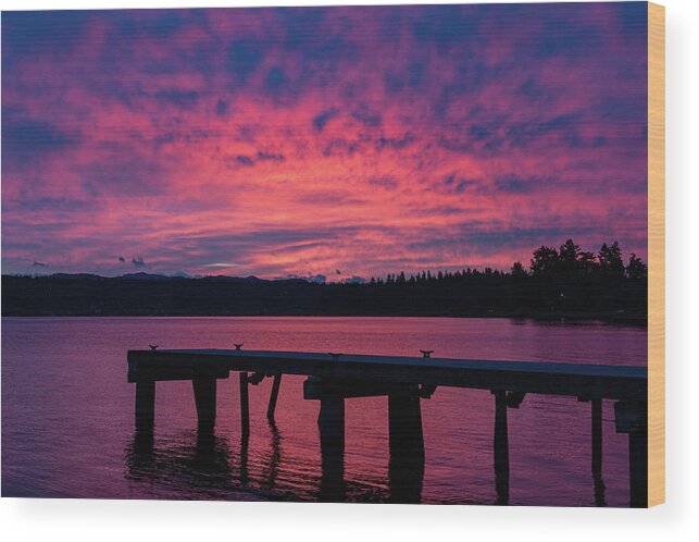 Sunrise Wood Print featuring the photograph Lake Washington Sunrise by Pamela S Eaton-Ford