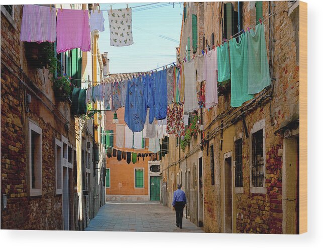 Italy Wood Print featuring the pyrography Laundry by Nelson Mineiro