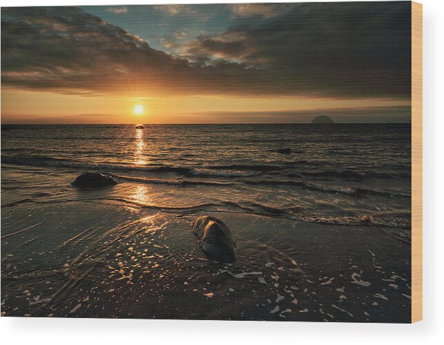 Coast Wood Print featuring the photograph Lendalfoot Sunset by Grant Glendinning