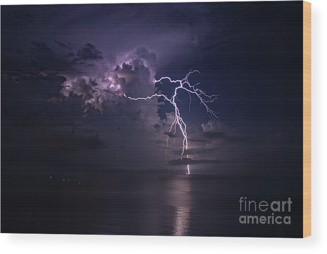Lightning Wood Print featuring the photograph Lightning Dancing by Bob Hislop