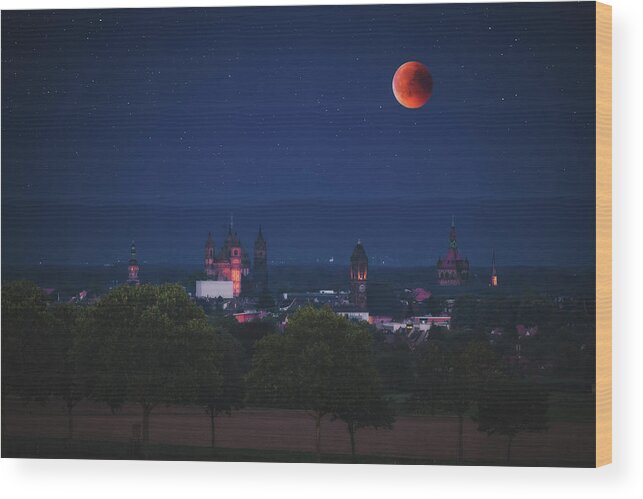 Worms Wood Print featuring the photograph Lunar Eclipse, July 2018 by Marc Braner