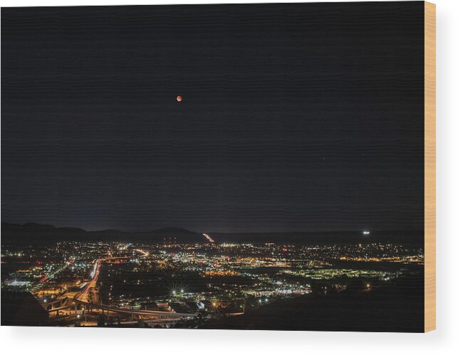 2018 Lunar Eclipse Wood Print featuring the photograph Lunar Eclipse Over Santee by TM Schultze