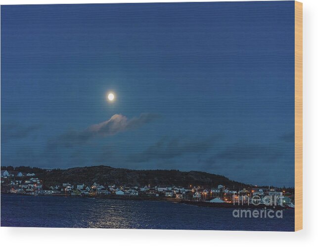 Twillingate Wood Print featuring the photograph Moon over Twillingate by Les Palenik