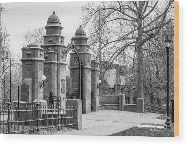 Mount Holyoke Wood Print featuring the photograph Mount Holyoke College Gate by University Icons