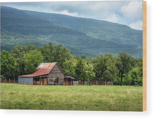 Arkansas Wood Print featuring the photograph Mount Magazine Barn by James Barber