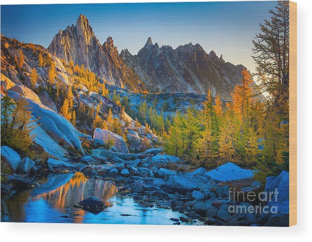 Alpine Lakes Wilderness Wood Print featuring the photograph Mountainous Paradise by Inge Johnsson