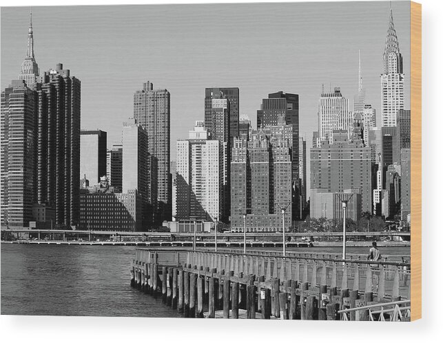 Nyc Wood Print featuring the photograph New York City-7 by Nina Bradica