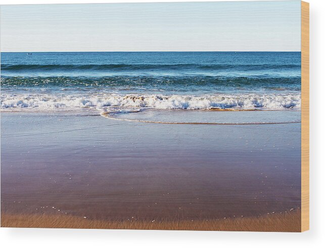Noosa Wood Print featuring the photograph Noosa Heads Waves Rolling In by Susan Vineyard