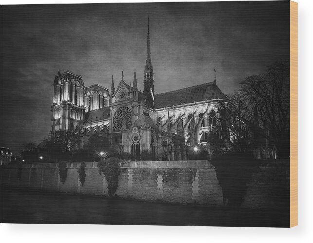 Paris Wood Print featuring the photograph Notre Dame on the Seine BW by Joan Carroll