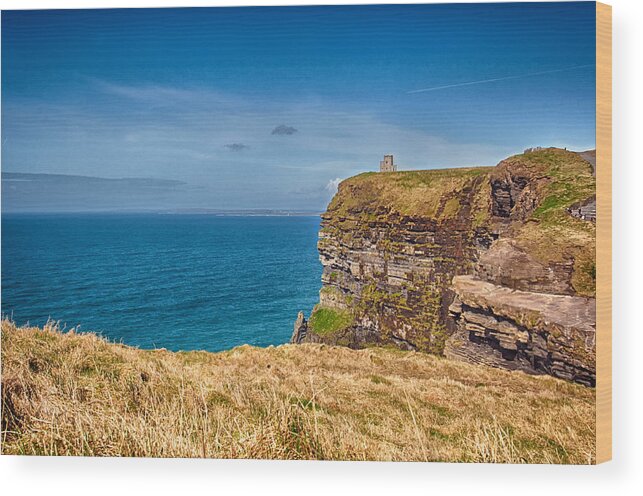 O'briens Tower Wood Print featuring the photograph O'Briens Tower - Cliffs of Moher - County Clare - Ireland by Bruce Friedman