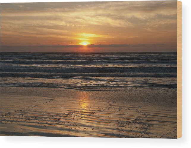 Ocean Wood Print featuring the photograph Ocean Sunrise by Brian Kinney