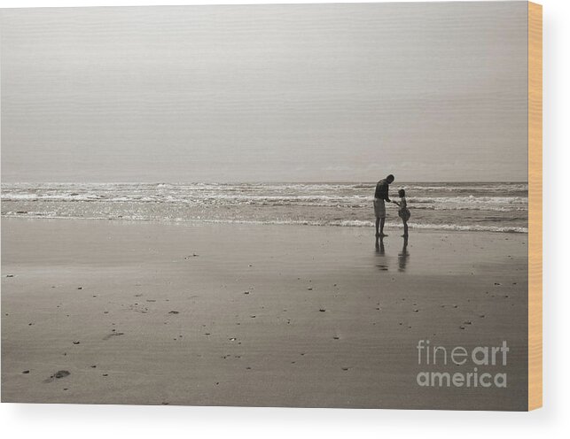 Beach Wood Print featuring the photograph Oceanside Discovery 2 - Toned by Kathi Shotwell