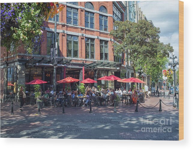 Cafe Wood Print featuring the photograph Oudoors restaurant Vancouver by Patricia Hofmeester
