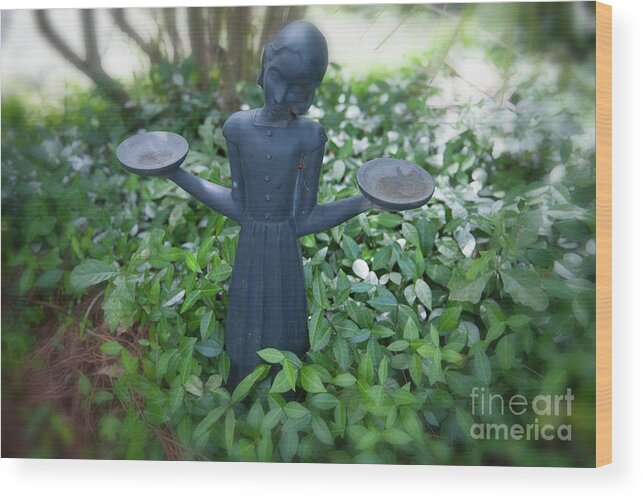 Midnight In The Garden Of Good & Evil Statue Wood Print featuring the photograph Outdoor Garden Sculpture by Dale Powell