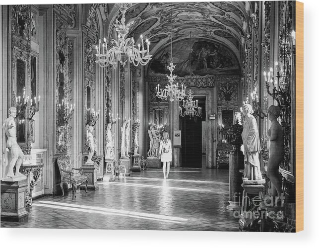 Palazzo Wood Print featuring the photograph Palazzo Doria Pamphilj, Rome Italy by Perry Rodriguez