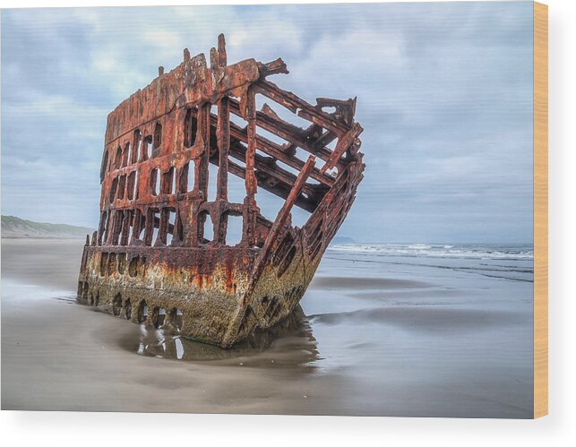 Peter Iredale Wood Print featuring the photograph Peter Iredale 0030 by Kristina Rinell