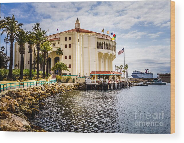 America Wood Print featuring the photograph Picture of Avalon Casino on Catalina Island by Paul Velgos