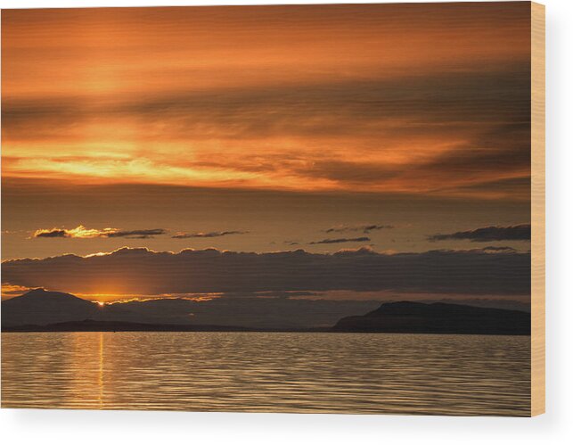 Sunset Wood Print featuring the photograph Qualicum Beach Sunset by Randy Hall