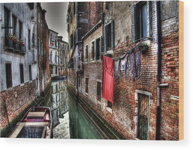 Venice Wood Print featuring the photograph Red in Venice by Andrea Barbieri