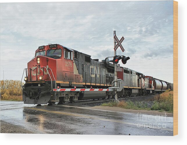 Train Wood Print featuring the photograph Red Locomotive by Teresa Zieba