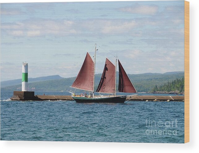 Hjordis Wood Print featuring the photograph Returning to the Harbor by Sandra Updyke