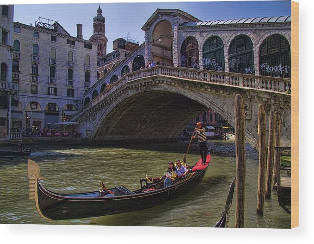 Gondola Wood Print featuring the photograph Rialto Bridge in Venice Italy by David Smith