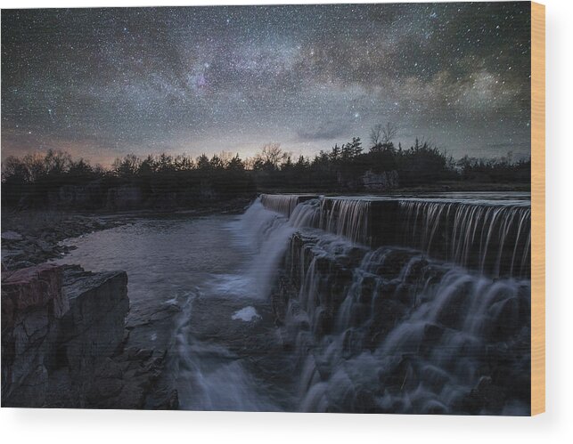 Sky Wood Print featuring the photograph Rise and Fall by Aaron J Groen