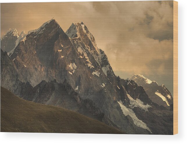 00498195 Wood Print featuring the photograph Rondoy Peak 5870m At Sunset by Colin Monteath