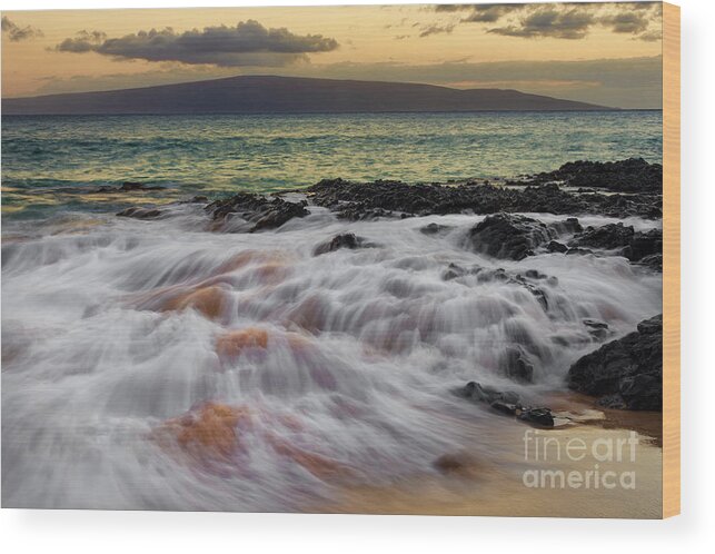 Running Wood Print featuring the photograph Running Wave at Keawakapu Beach by Eddie Yerkish
