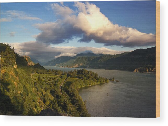 Clouds Wood Print featuring the photograph Ruthton Point Morning by Jon Ares
