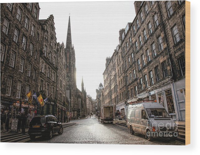 Edinburgh Wood Print featuring the photograph Scotland Edinburgh Architecture Street by Chuck Kuhn