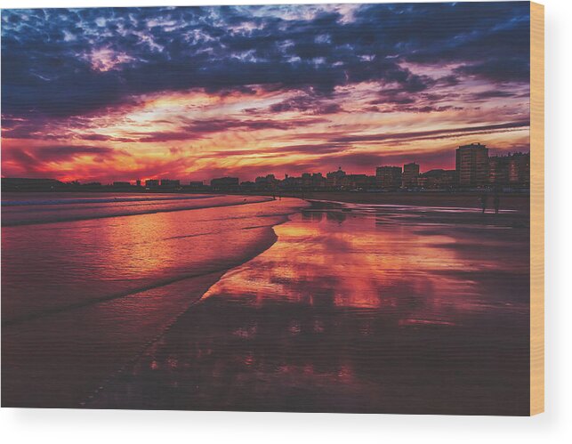 Vendee Wood Print featuring the photograph Seashore Reflections At Dusk by Mountain Dreams