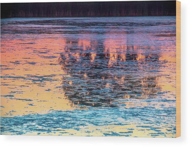 Colorado Wood Print featuring the photograph Sunrise Reflections by John De Bord